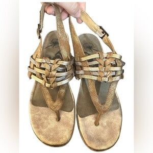 OTBT Women’s Aviate Heeled Leather Metallic Distressed Sandals Size 8.5